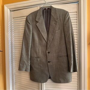 Elegant Men's Gray Blazer